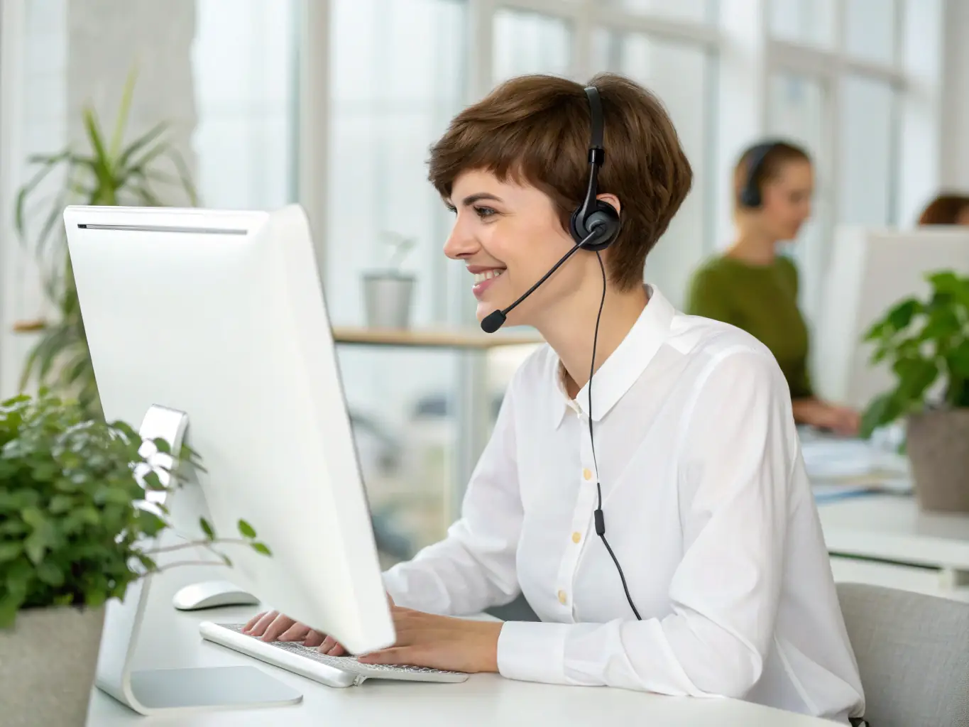A friendly customer service representative assisting a customer with their energy bill over the phone, showcasing Dock Energy's commitment to reliable support.